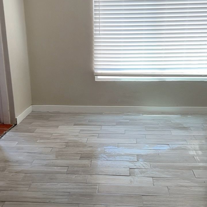 1st image of 7600 Adobe Dr #B