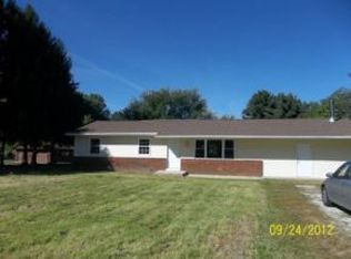 9941 Pine Ln, Plymouth, IN 46563