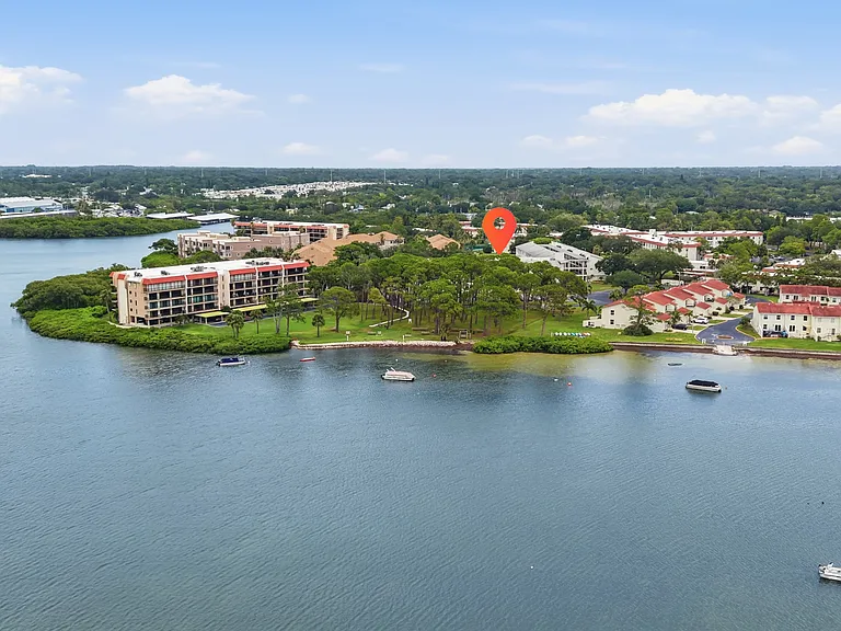 2700 Bayshore Blvd #6200 — Photo 40