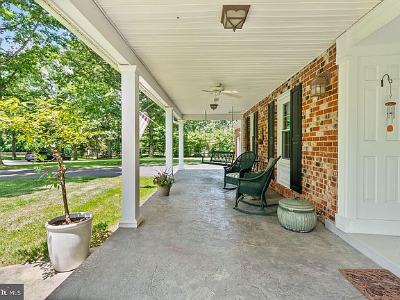 5th image of 14122 Feather Ln