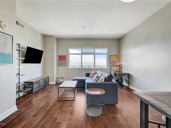 150 Las Vegas Blvd #1118, Las Vegas, NV 89106