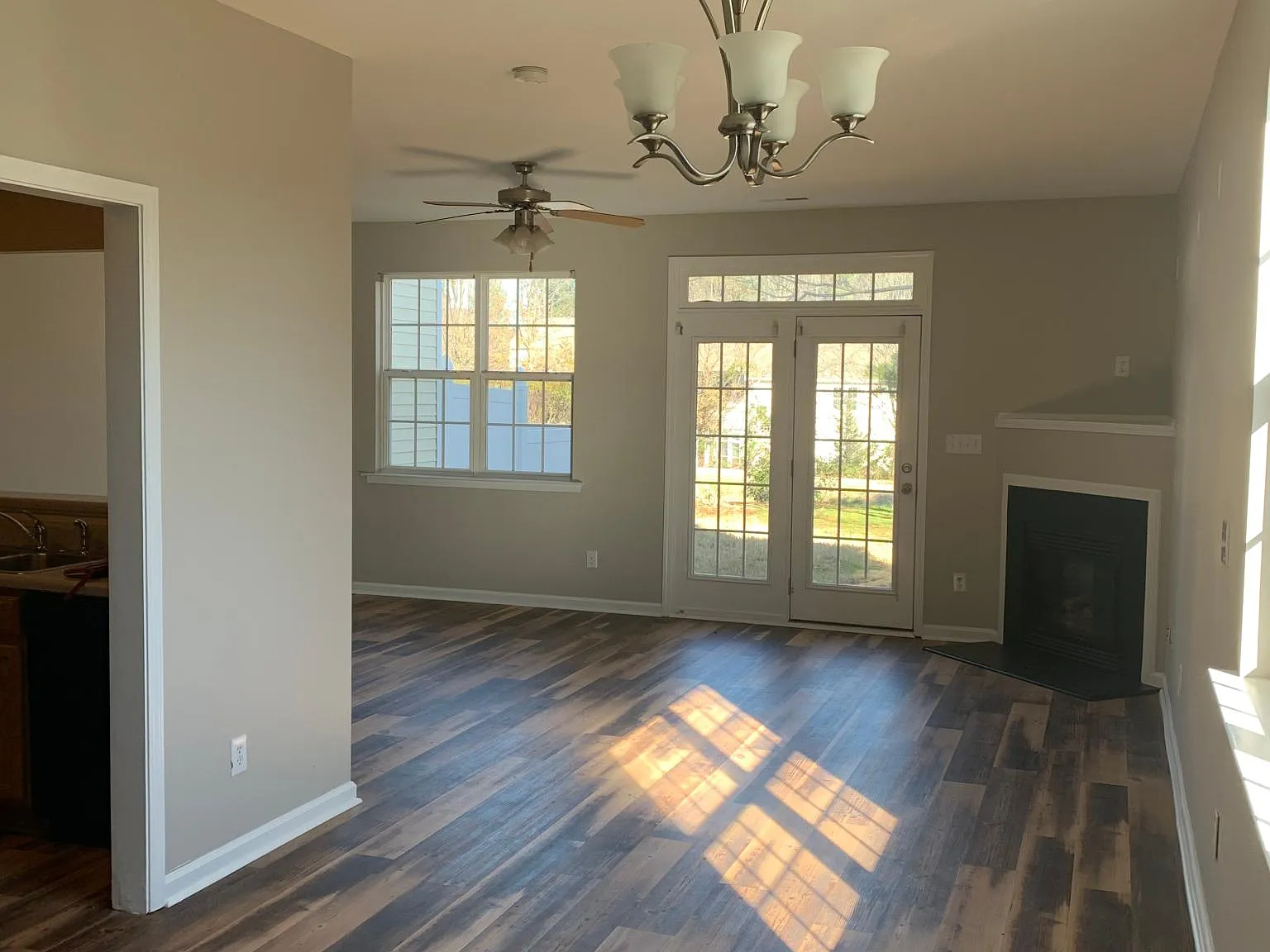 3 bed, 2.5 bath, 1559 sqft, $1,850 — Photo 1