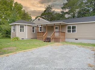 515 John Roper Ave, Raeford, NC 28376