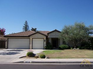 10519 Mersham Hill Dr, Bakersfield, CA