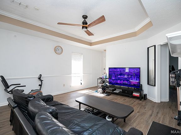 5th image of 8209 Royal Oak Ct