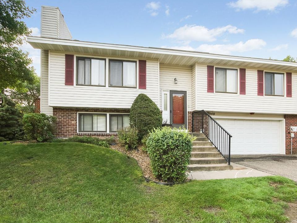 1st image of 940 Greenhaven Dr