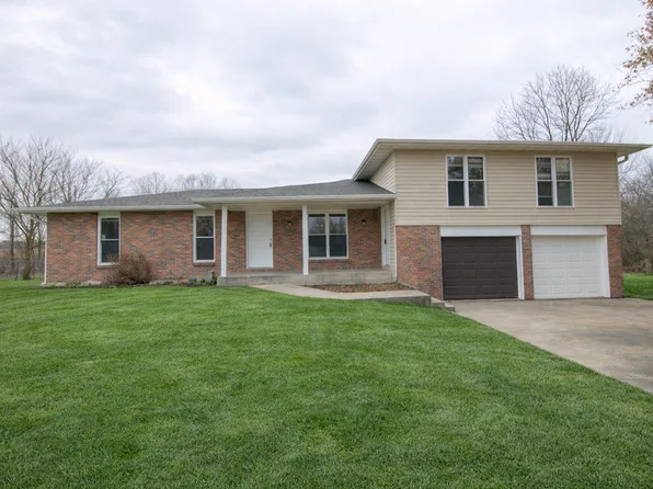 4240 E Santa Barbara Dr, Columbia, MO 65201