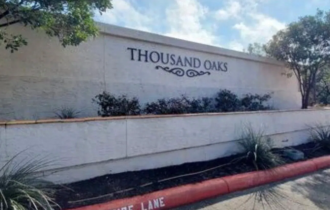 Thousand Oak Condo, 78232 — Photo 1