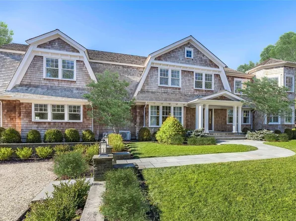 4 Rose Court, Southampton, NY 11968