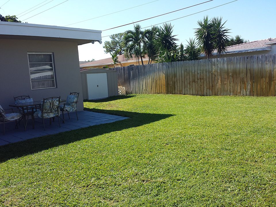 2nd image of 4721 NE 6th Ave