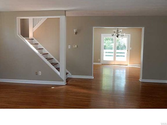 4th image of 253 Villa Ave