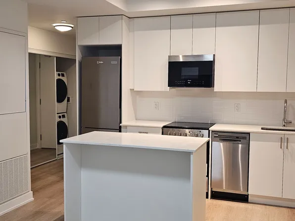 15 Ellerslie Ave #1105, Toronto, ON M2N 0L7