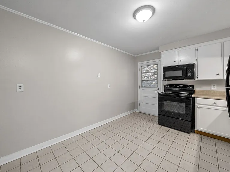 432 Circle Dr — Photo 6