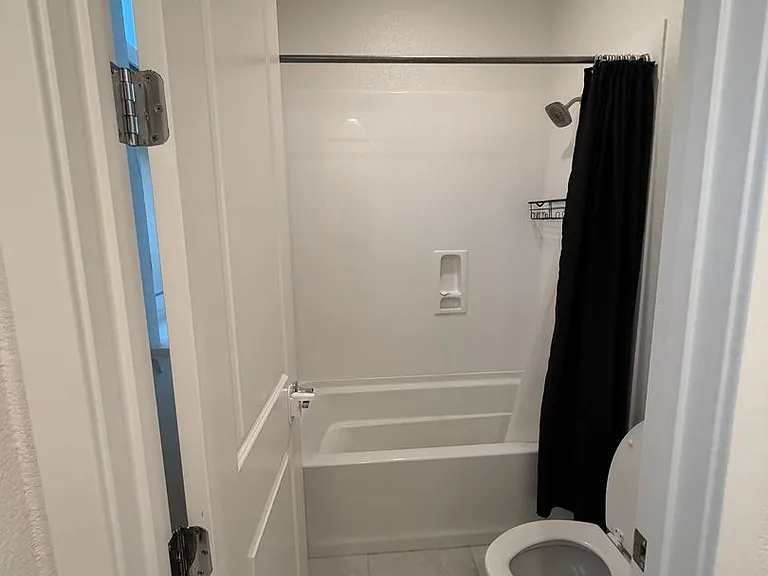 2478 Founders Pl — Photo 31