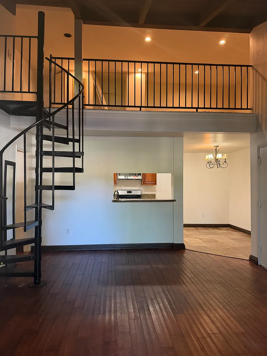 Building Photo - 6351 Riverside Dr #20