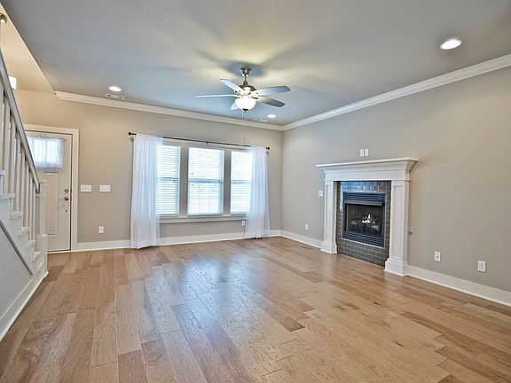 5th image of 1202 Saint Johns Wood