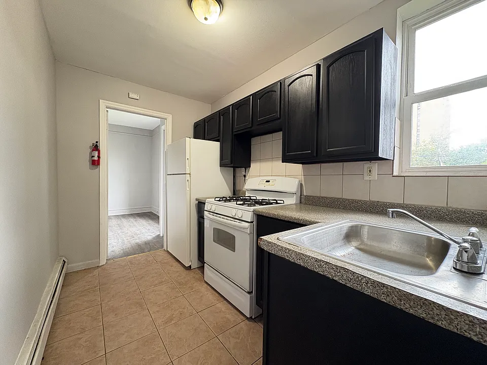 45 Jones St #7