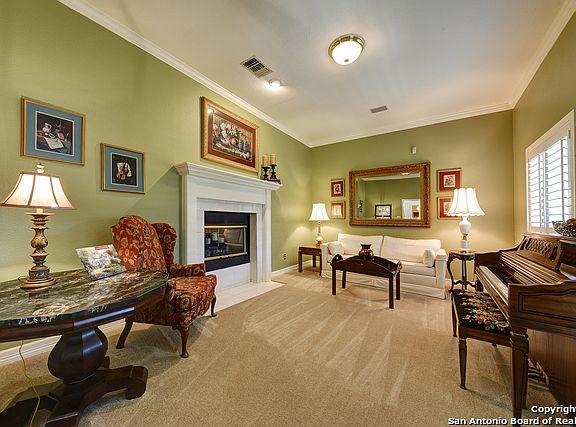 5th image of 2581 Bretzke Ln