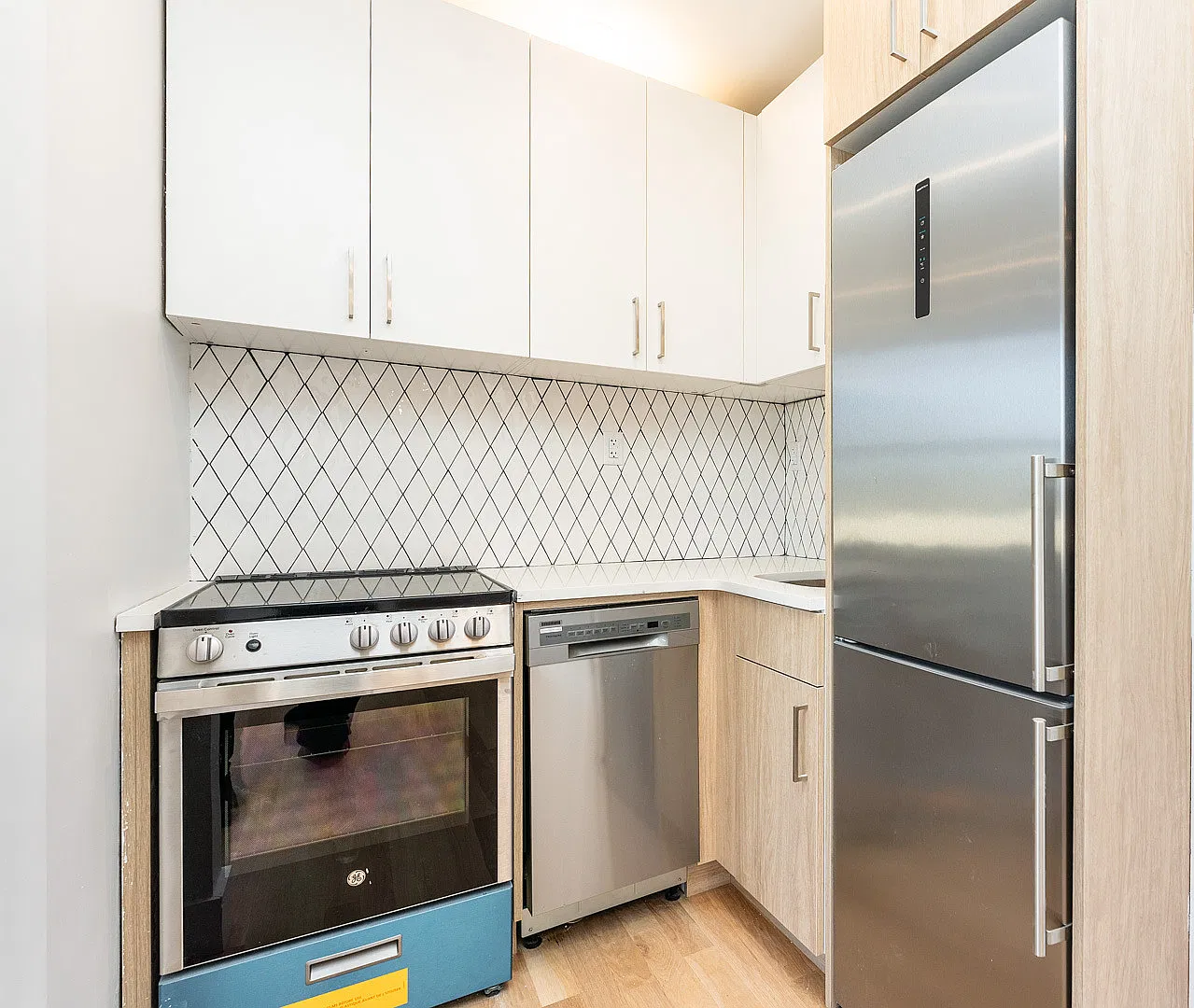 1635 Putnam Avenue — Photo 3