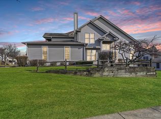 1546 Treeline Ct, Naperville, IL