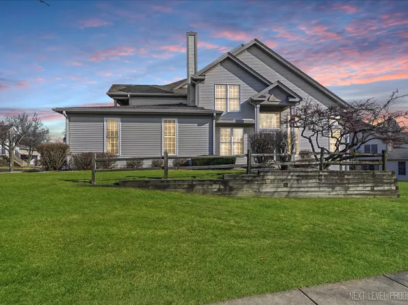 1546 Treeline Ct, Naperville, IL 60565