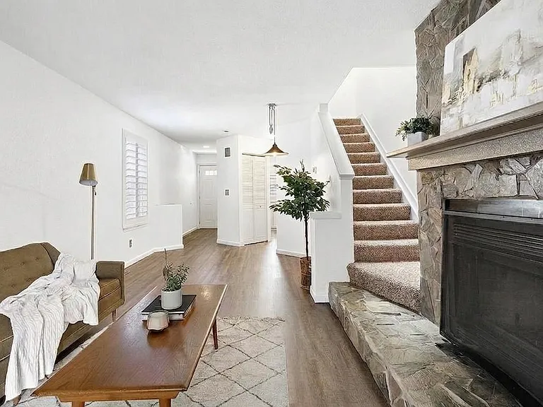 1881 Newland Ct — Photo 8