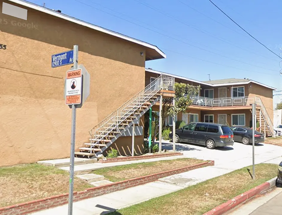 Building Photo 3