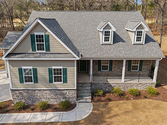 4th image of 180 Longleaf Drive