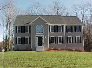 4 Mayfly Ln, Raymond, NH 03077