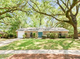 5813 Long Meadow Rd, Mobile, AL 36609
