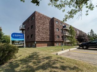 Blue Quill Pointe, Edmonton, AB T6J 3Z8