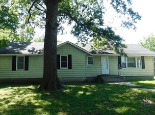 212 E Francis St, Sturgeon, MO 65284