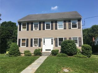 89 West Ln APT 6, Ridgefield, CT 06877