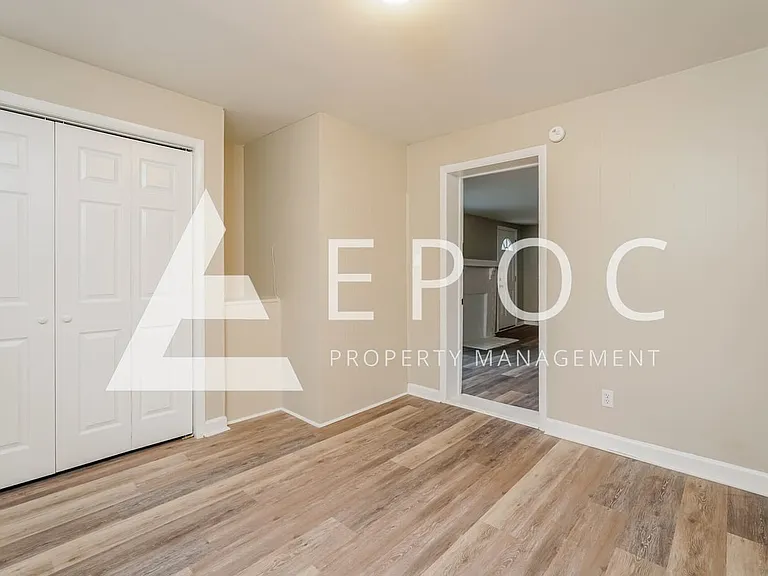 2943 Broadbay Dr — Photo 10