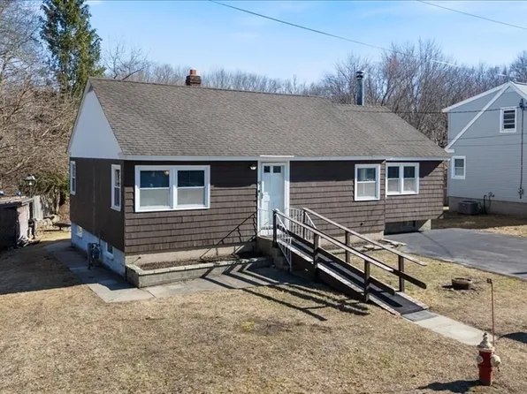 51 Superior Ave, Dracut, MA 01826
