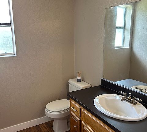 5th image of 1169 Longbranch Ave