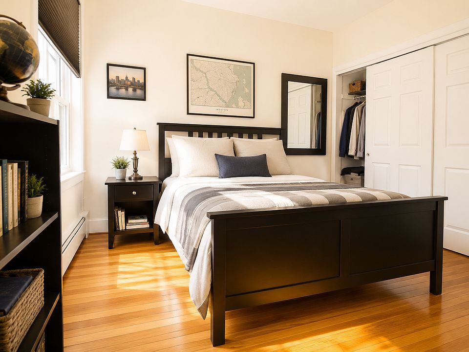 1st image of 1954 Beacon St #1