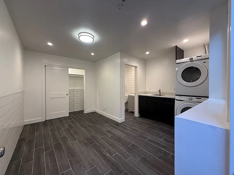 1674 Palou Ave #5 — Photo 1