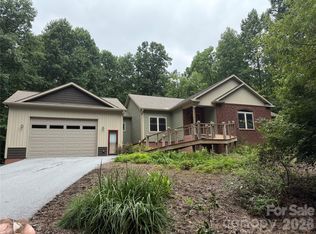 281 Ewbank Rd, Etowah, NC 28729