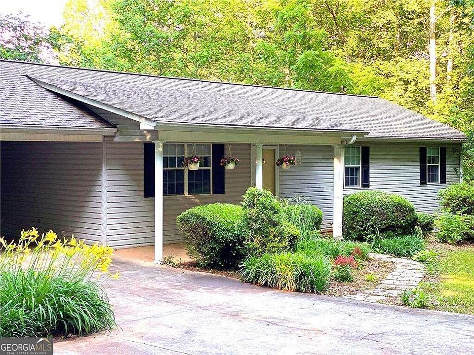 1st image of 49 Candace Dr