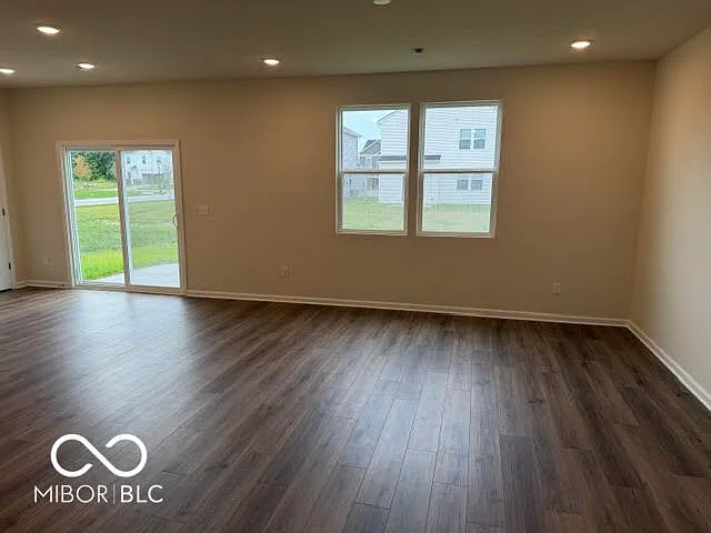 3789 Sterling Dr — Photo 9