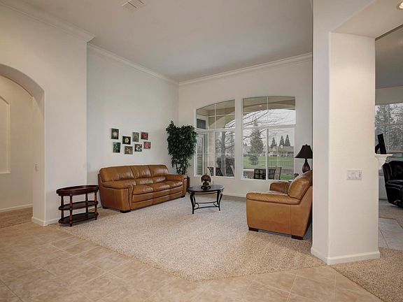 4th image of 6385 Rose Garden Ln