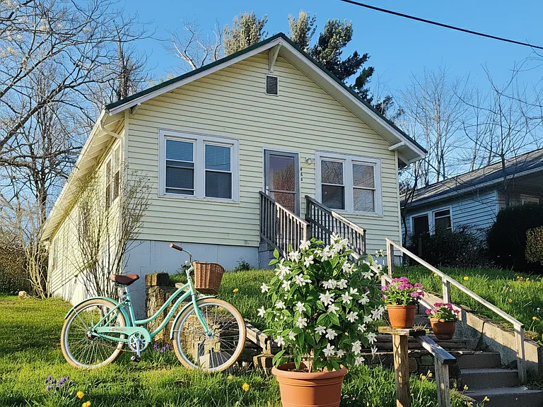 135 Church St — Photo 3