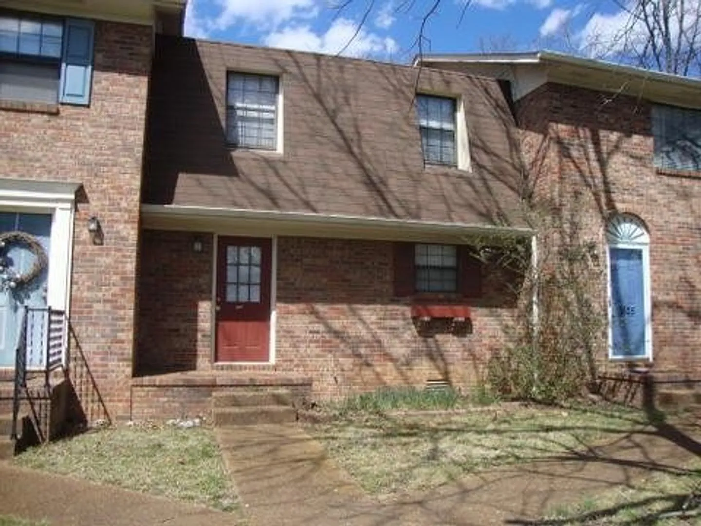 Tri-plex near MTSU — Photo 1