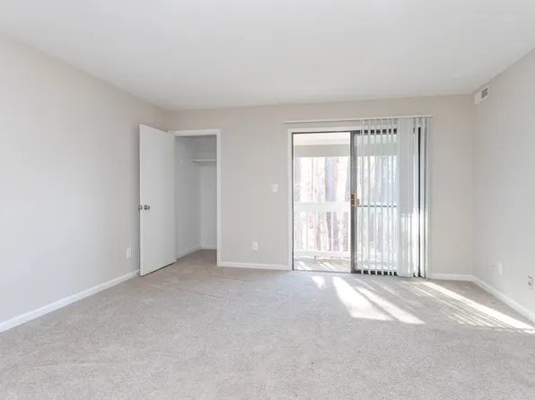 Tiffany Square, 774 Tiffany Blvd #678F, Rocky Mount, NC 27804