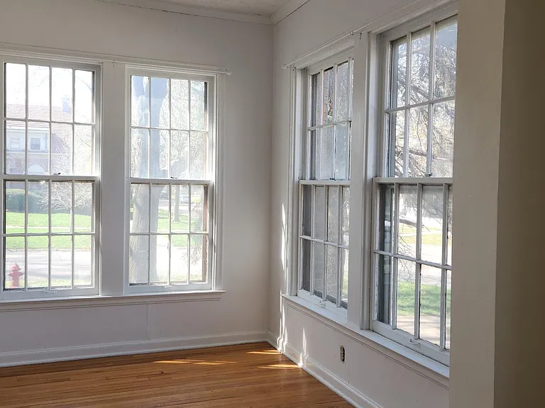 1806 D St #2 — Photo 11