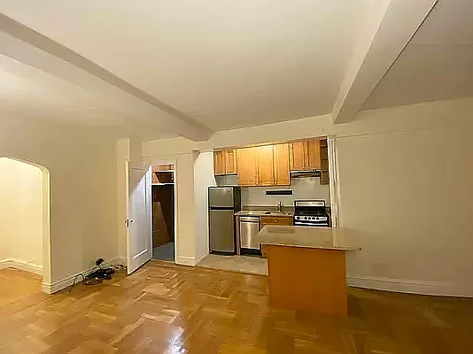 Rented by Oxford Property Group | media 25