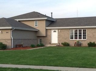 365 S Calkey St, Diamond, IL 60416