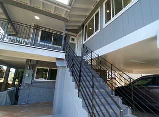 1032 Maluna St #C, Honolulu, HI 96818