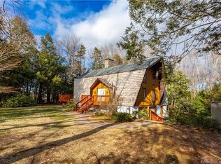 6 Harvey Dr, Granby, CT 06060